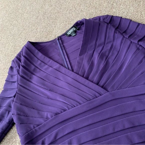 Adrianna Papell Dresses & Skirts - Adrianna‎ Papell Tiered V Neck Bodycon Formal Mini Dress Womens Size 4 Purple